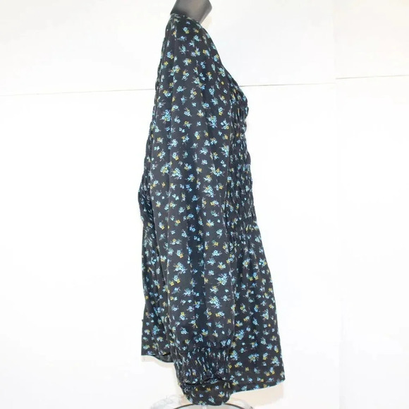 AVA& VIV - Picture 4 of 7